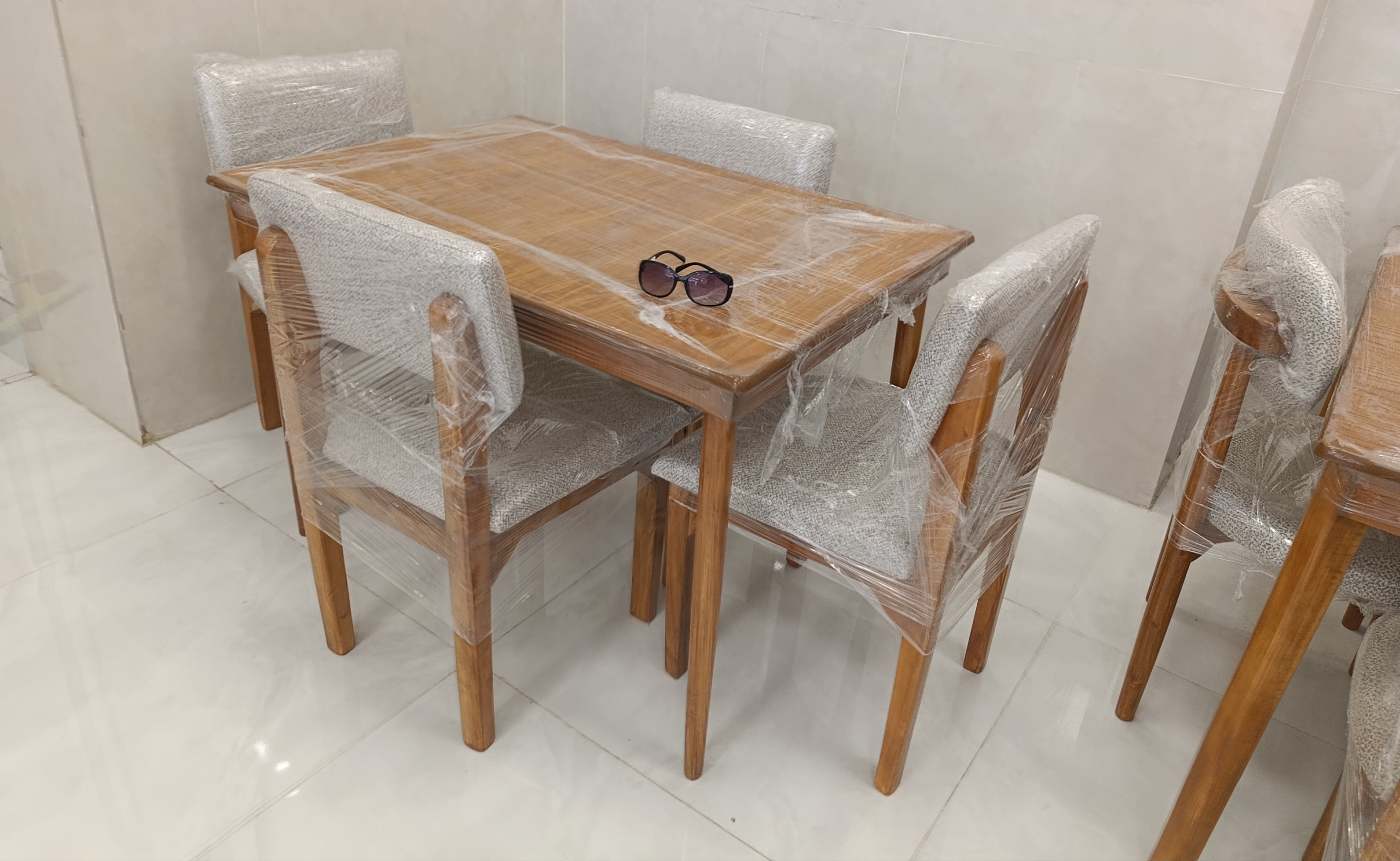 سرویس ناهارخوری چهار نفره